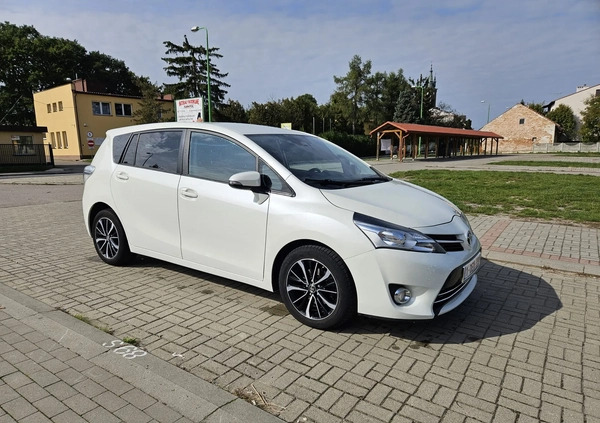 Toyota Verso cena 59800 przebieg: 50942, rok produkcji 2018 z Korfantów małe 232